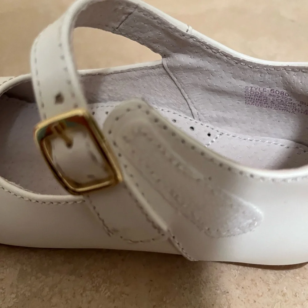 L’Amour White Leather Mary Jane’s - Picture 4 of 7